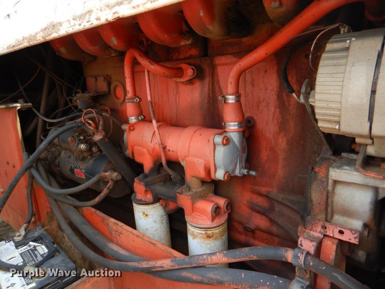 image for item IR9080 Case 2470  Traction King 4WD tractor