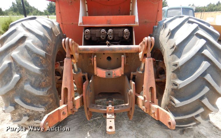 image for item IR9080 Case 2470  Traction King 4WD tractor