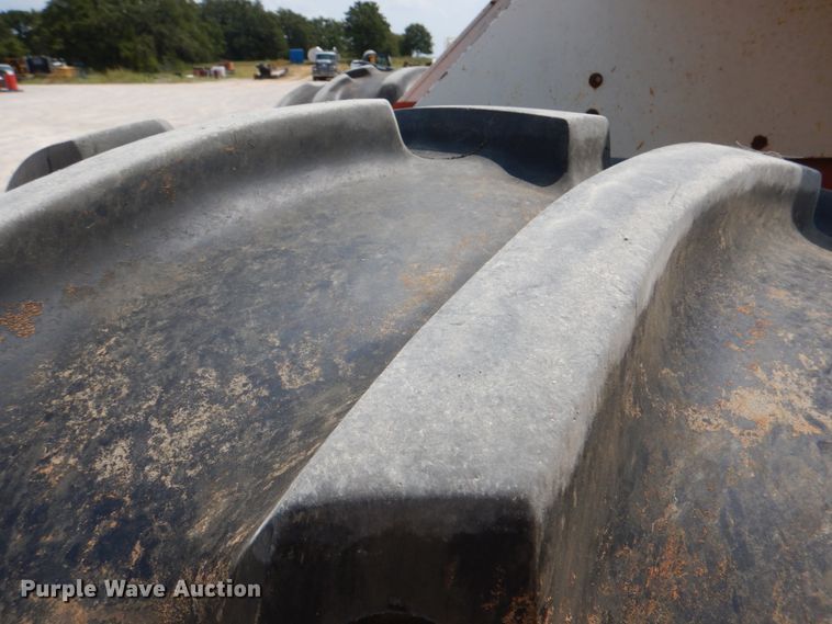 image for item IR9080 Case 2470  Traction King 4WD tractor