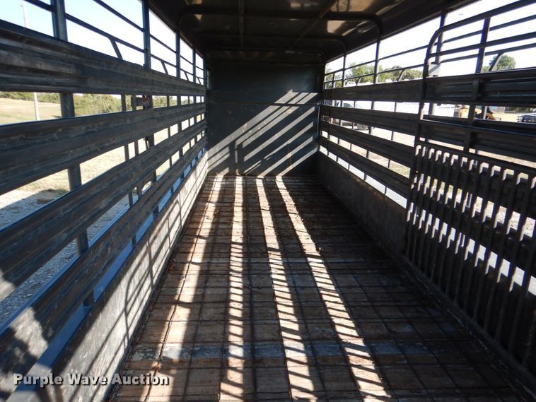 image for item IR9144 2010 WW  livestock trailer