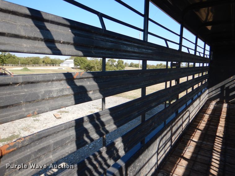 image for item IR9144 2010 WW  livestock trailer