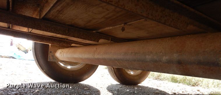 image for item IR9144 2010 WW  livestock trailer