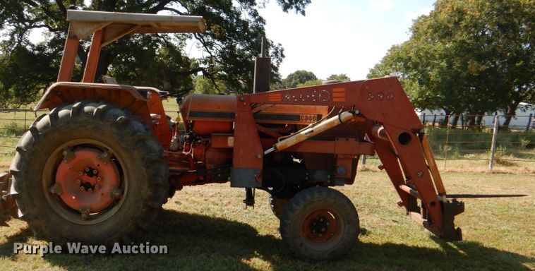 image for item IR9147 Case 1210  tractor