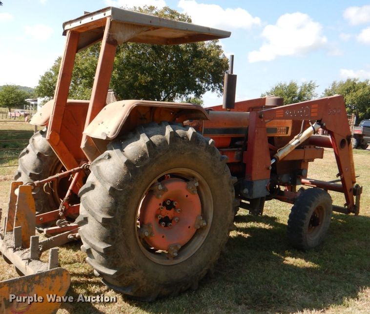 image for item IR9147 Case 1210  tractor