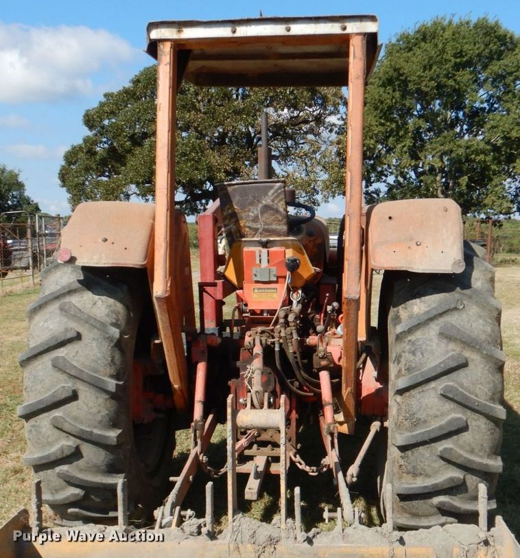 image for item IR9147 Case 1210  tractor