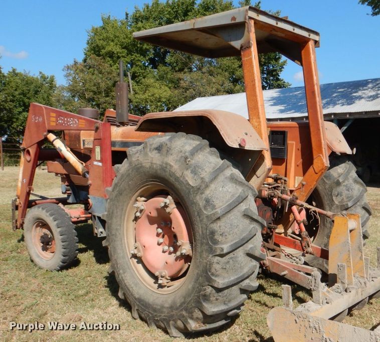 image for item IR9147 Case 1210  tractor