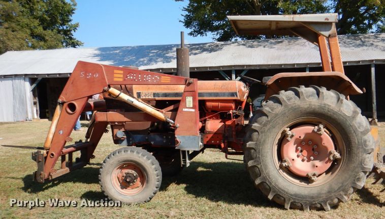 image for item IR9147 Case 1210  tractor