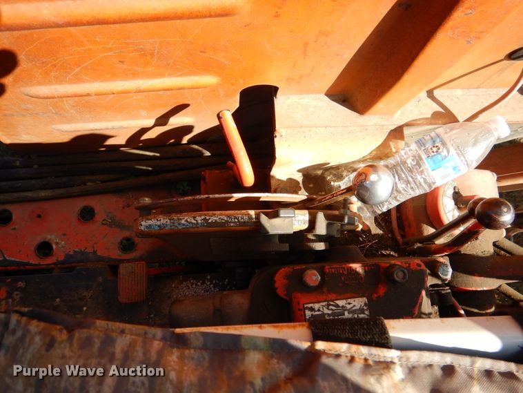 image for item IR9147 Case 1210  tractor