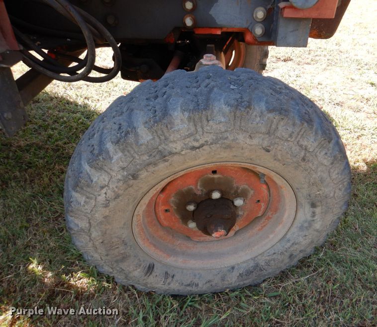 image for item IR9147 Case 1210  tractor