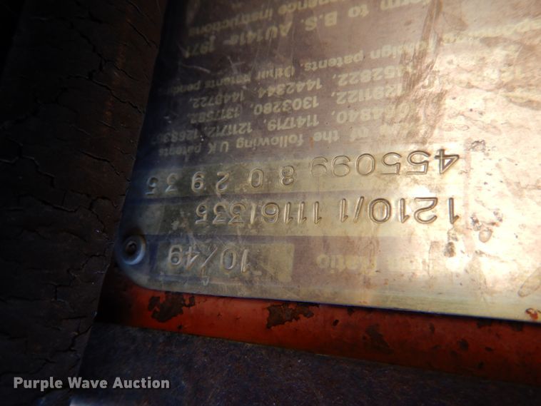 image for item IR9147 Case 1210  tractor