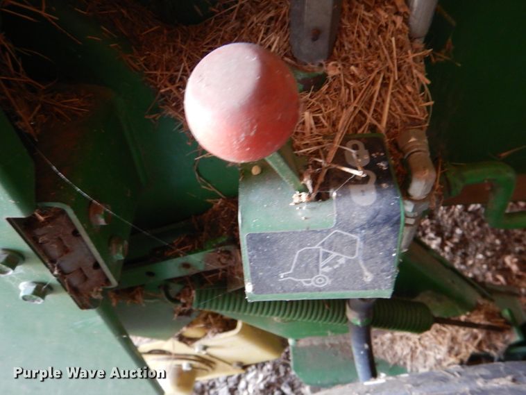 image for item IR9149 John Deere 435  round baler