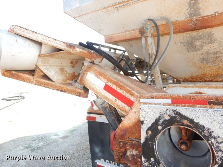 image for item JG9142 1996 Mack CH613  fertilizer delivery truck