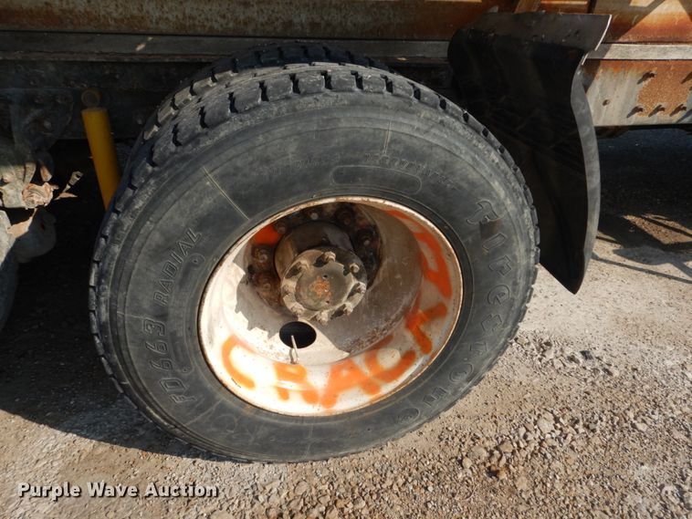 image for item JG9142 1996 Mack CH613  fertilizer delivery truck