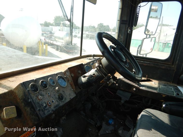 image for item JG9143 Ag-Chem TerraGator 1803  applicator cab and chassis