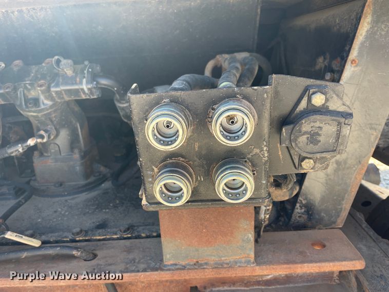 image for item JQ9630 1995 Caterpillar Challenger 85C  tractor