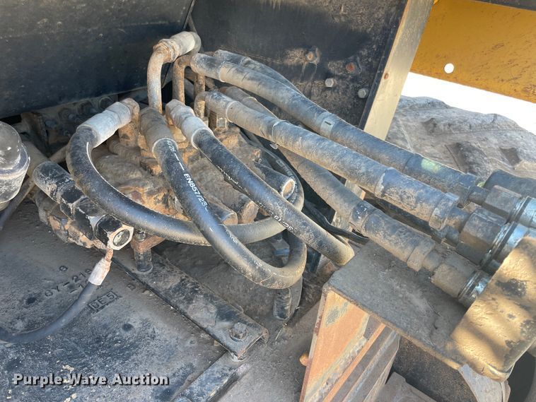 image for item JQ9630 1995 Caterpillar Challenger 85C  tractor