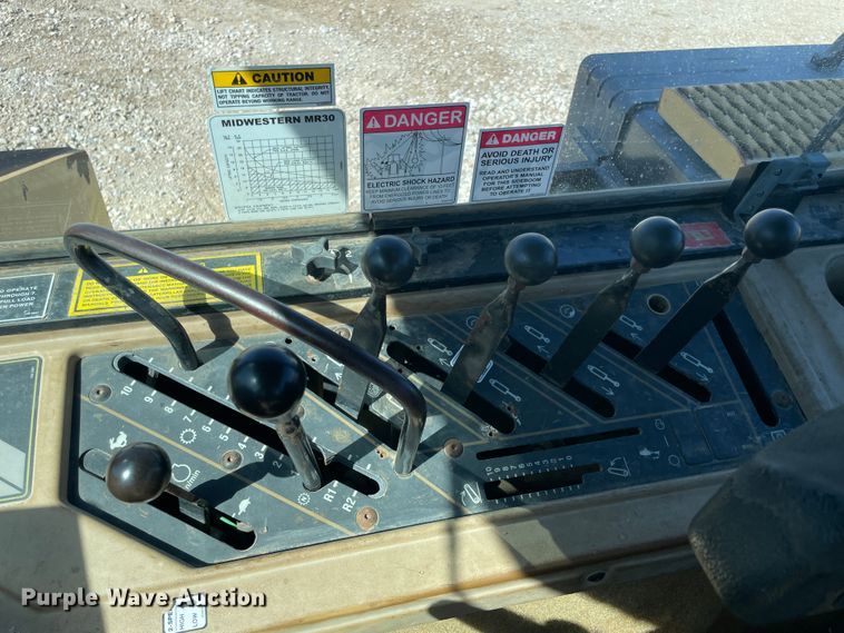 image for item JQ9630 1995 Caterpillar Challenger 85C  tractor