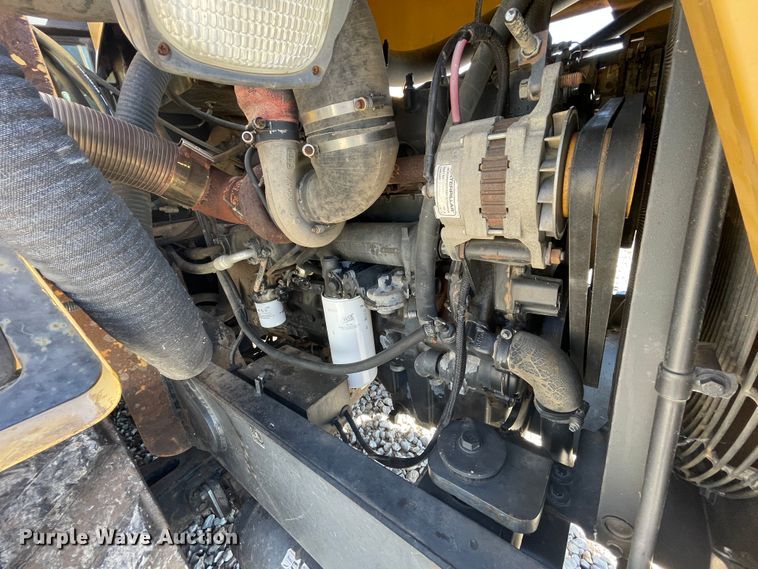 image for item JQ9630 1995 Caterpillar Challenger 85C  tractor