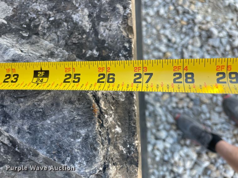 image for item JQ9630 1995 Caterpillar Challenger 85C  tractor