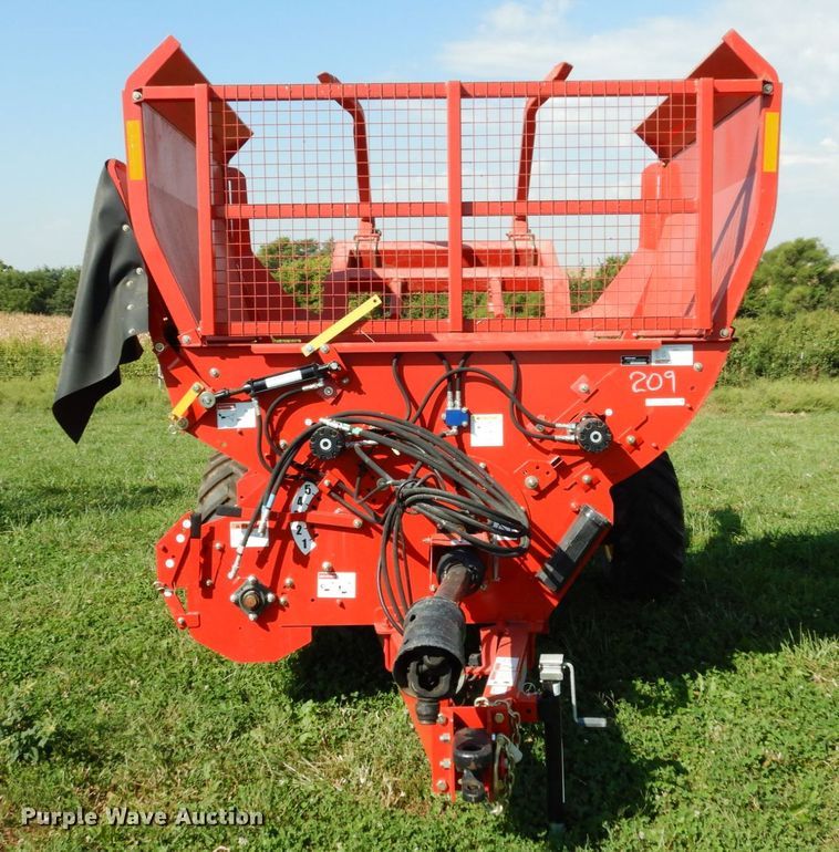 image for item KI9582 Highline Bale Pro CFR650  bale processor