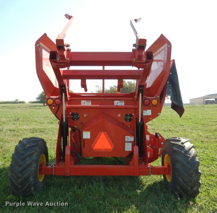 image for item KI9582 Highline Bale Pro CFR650  bale processor