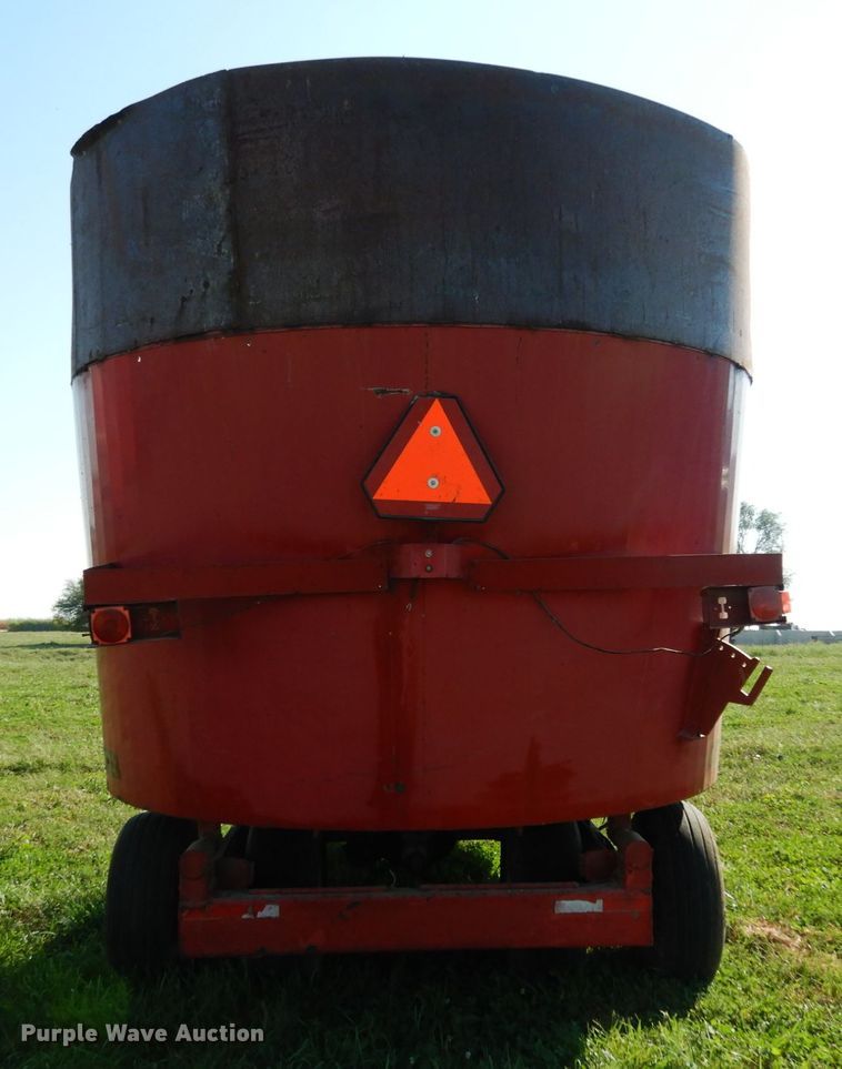 image for item KI9583 NDE 552  feed mixer