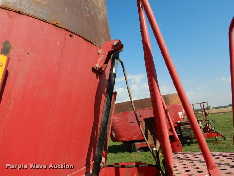 image for item KI9583 NDE 552  feed mixer