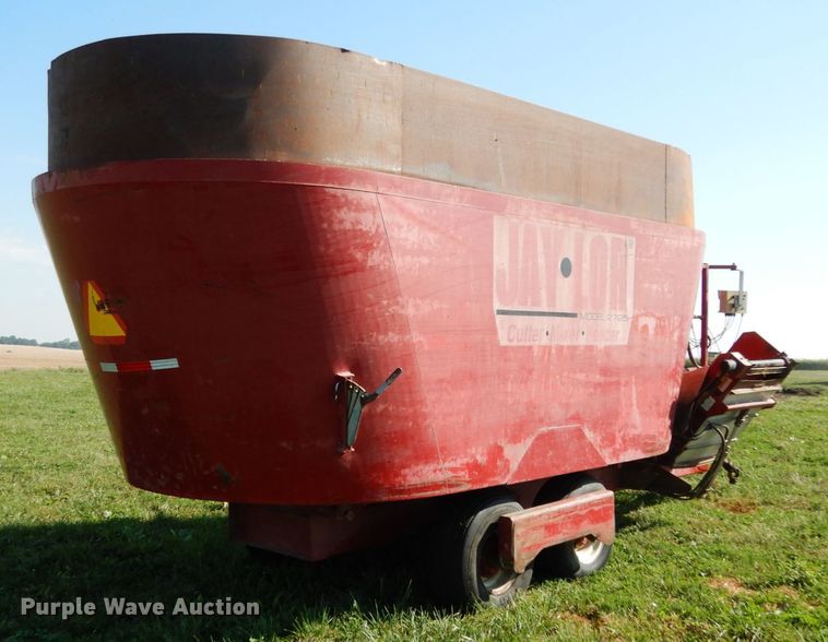 image for item KI9584 Jay-Lor 2725  feed mixer