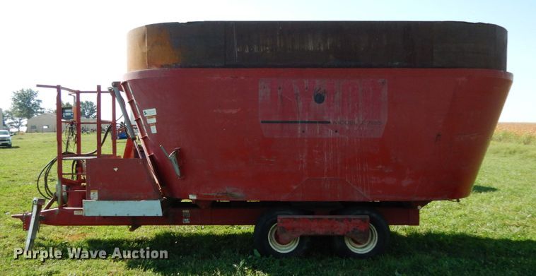 image for item KI9584 Jay-Lor 2725  feed mixer