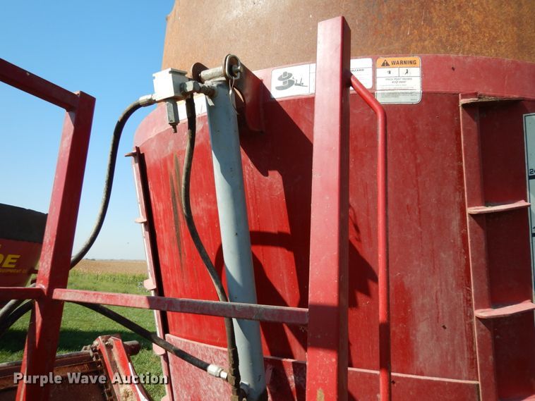 image for item KI9584 Jay-Lor 2725  feed mixer