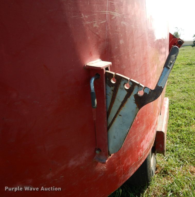 image for item KI9584 Jay-Lor 2725  feed mixer