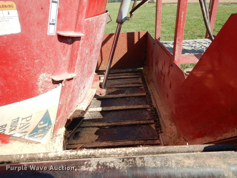 image for item KI9584 Jay-Lor 2725  feed mixer