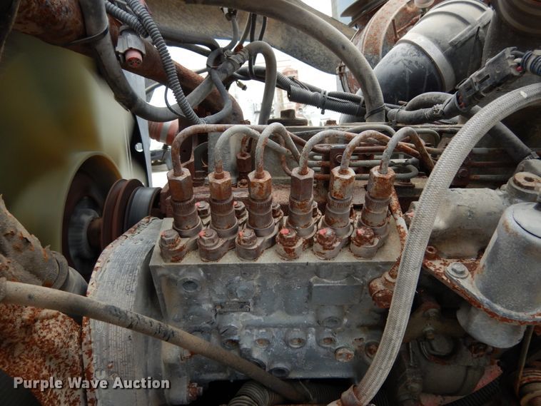 image for item KI9593 1994 Ford LT8000  fertilizer delivery truck