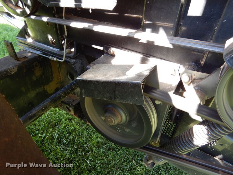 image for item KI9613 2005 Gleaner R55  RWA combine