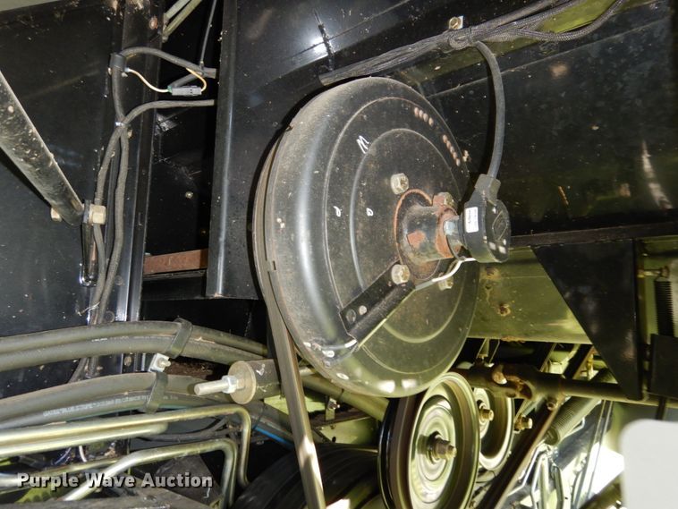 image for item KI9613 2005 Gleaner R55  RWA combine