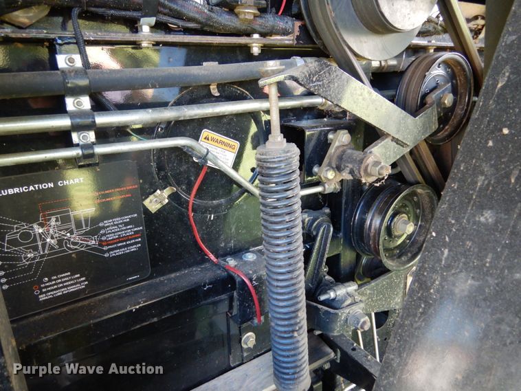 image for item KI9613 2005 Gleaner R55  RWA combine