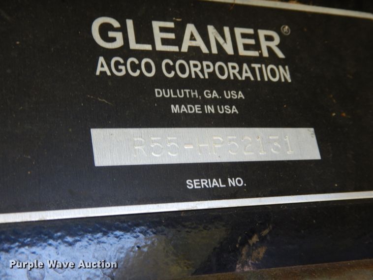image for item KI9613 2005 Gleaner R55  RWA combine