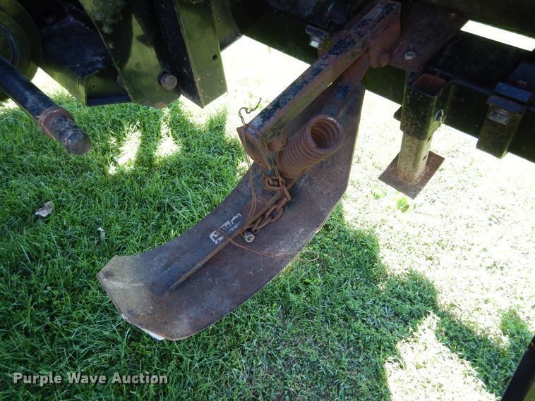 image for item KI9614 AGCO 438  corn head