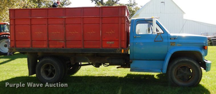 image for item KI9615 1976 Chevrolet C60  grain truck