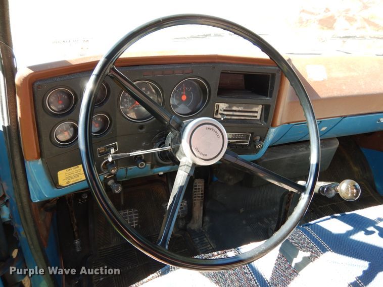 image for item KI9615 1976 Chevrolet C60  grain truck