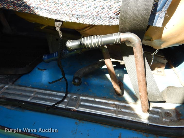 image for item KI9615 1976 Chevrolet C60  grain truck