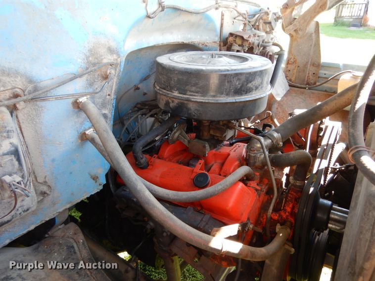 image for item KI9615 1976 Chevrolet C60  grain truck