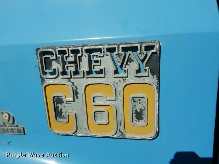 image for item KI9615 1976 Chevrolet C60  grain truck