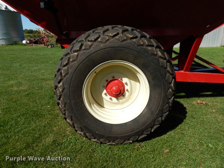 image for item KI9616 Killbros 1160  grain cart