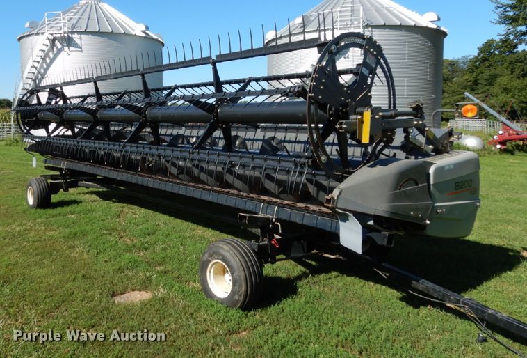 image for item KI9618 2011 AGCO 8200  flex head