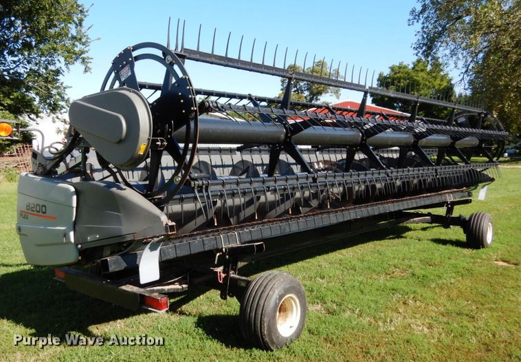 image for item KI9618 2011 AGCO 8200  flex head