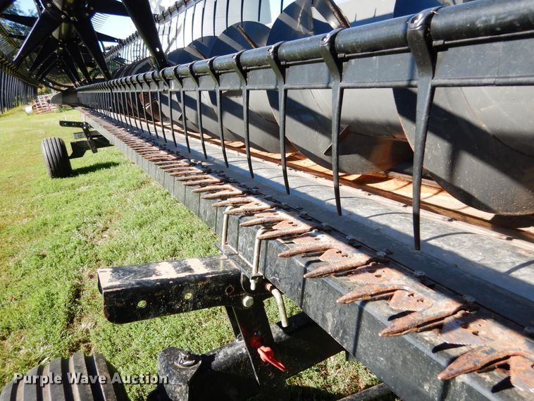 image for item KI9618 2011 AGCO 8200  flex head