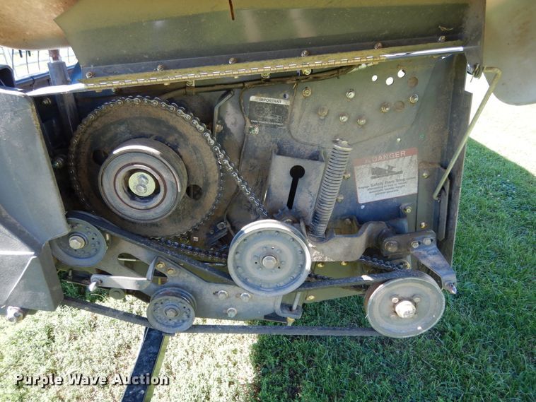 image for item KI9618 2011 AGCO 8200  flex head