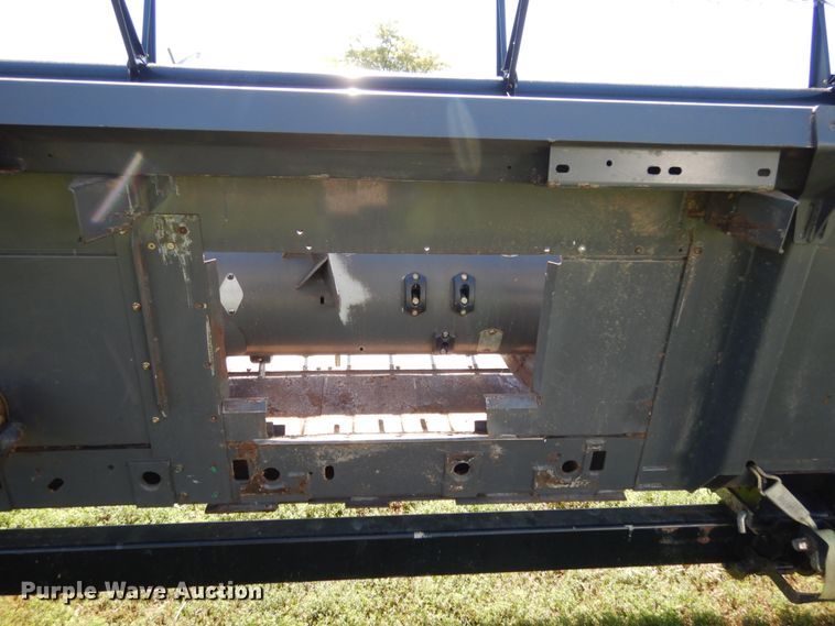 image for item KI9618 2011 AGCO 8200  flex head