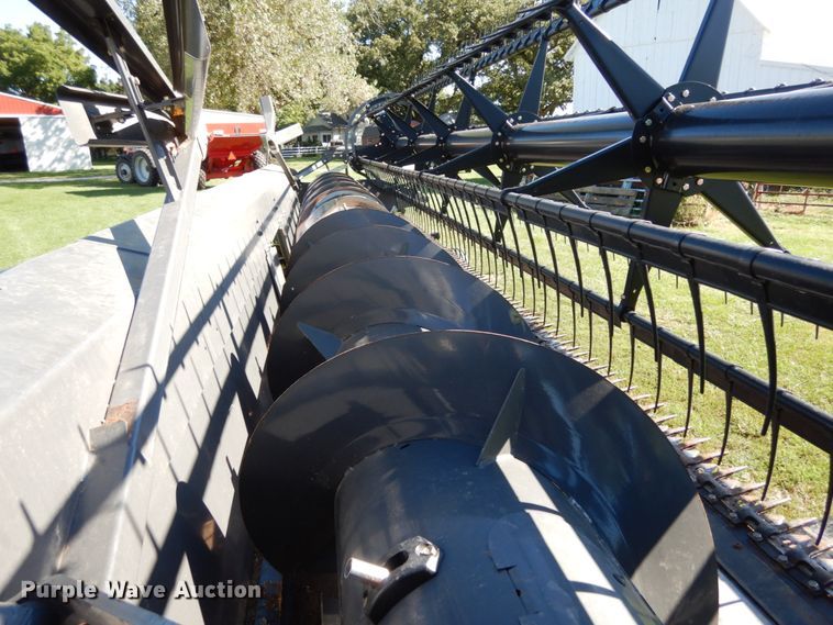 image for item KI9618 2011 AGCO 8200  flex head